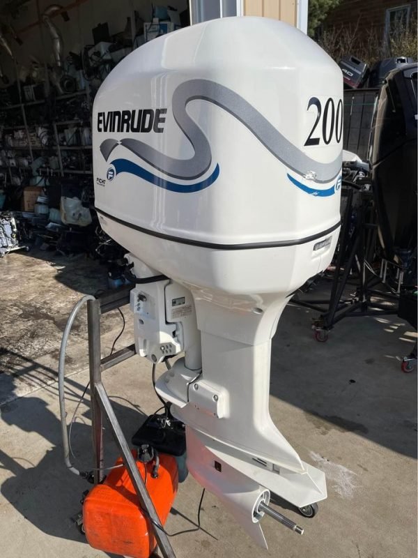 2005 Evinrude 200 Engine - Commercial View